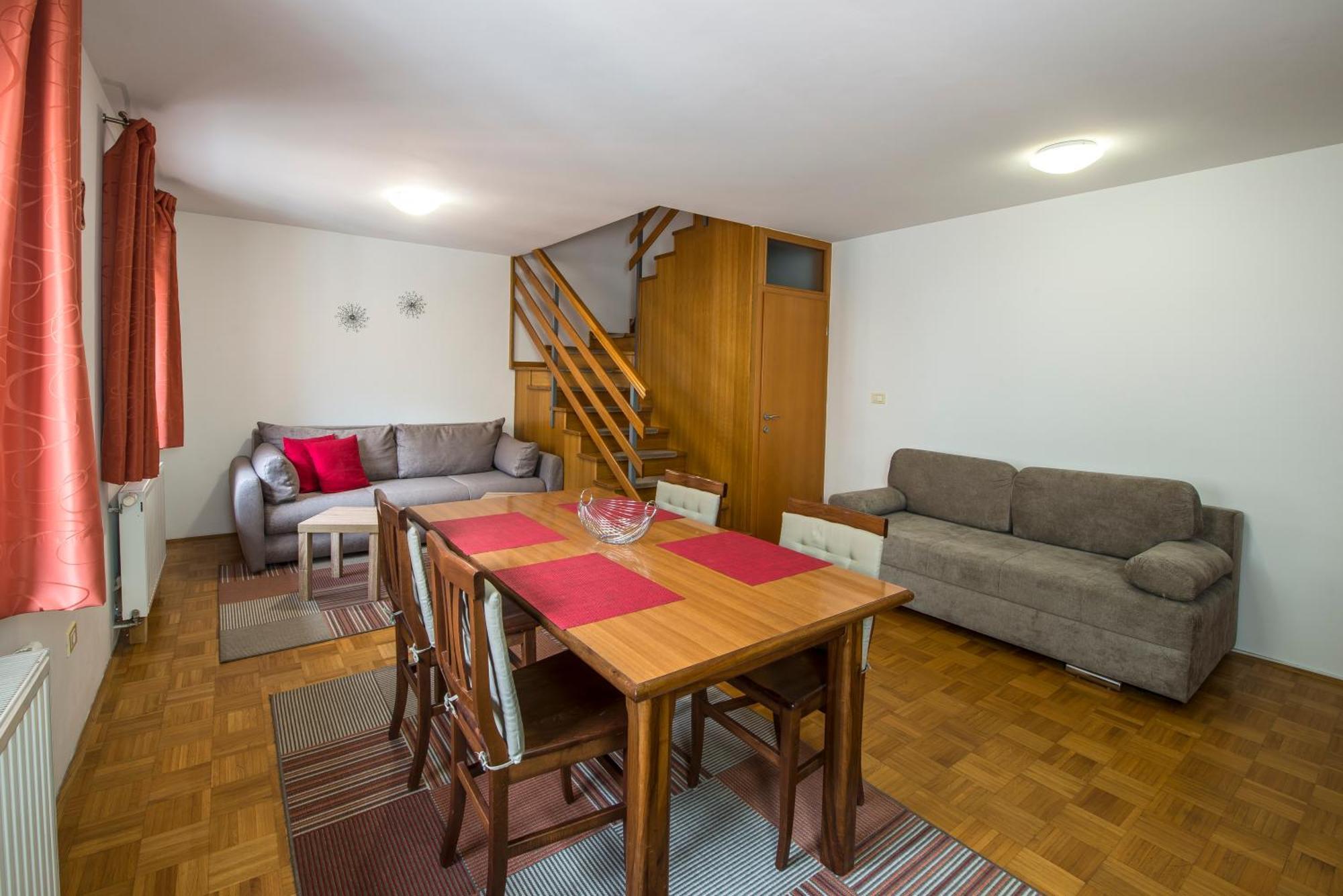 Apartments Rombon Klavdij With Free Onsite Parking Bovec Eksteriør bilde